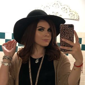 Meet your Posher, Marina